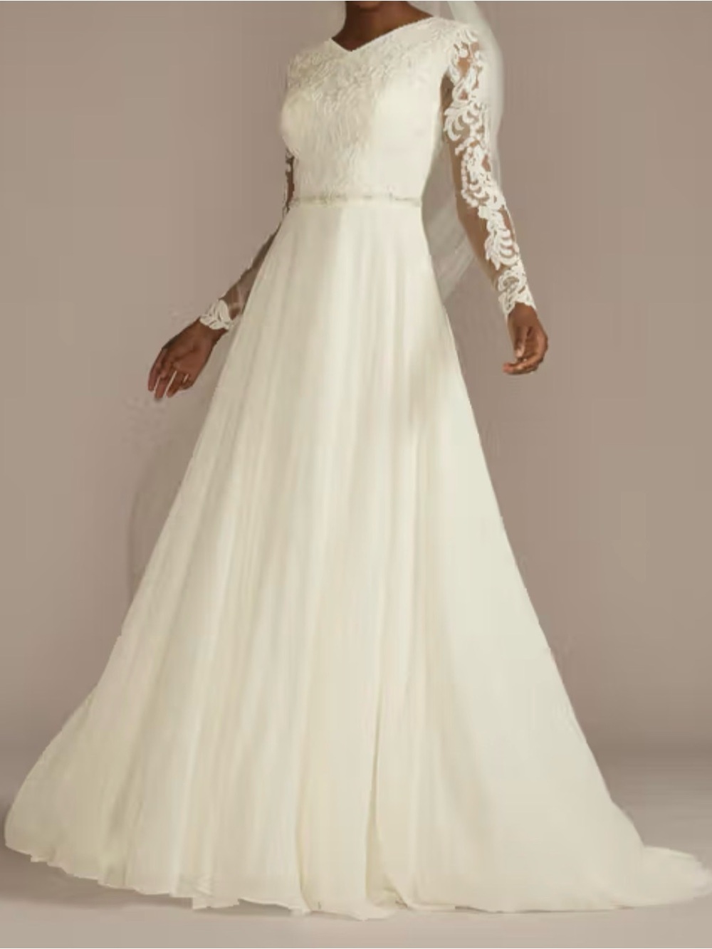 Elegant White Long-Sleeve Lace A-Line Dress